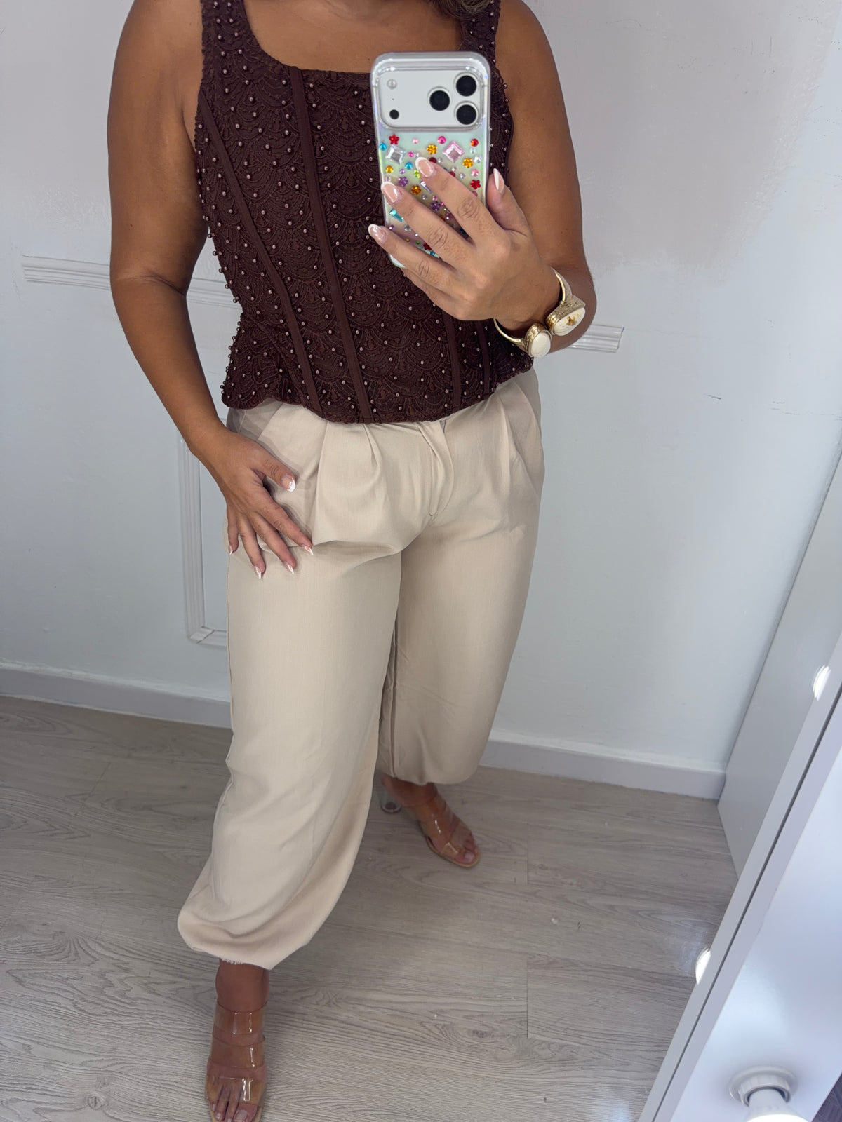 Pantalón bombacho con hebilla