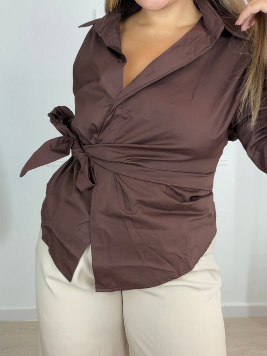 Camisa lazada marrón