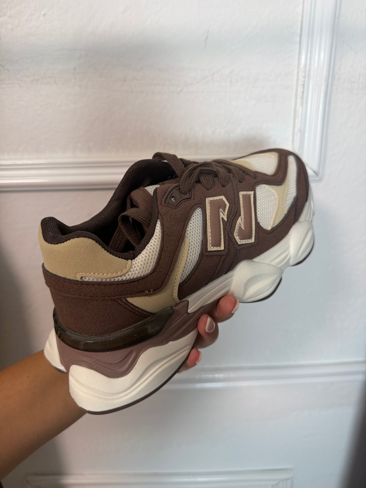 Zapatillas NB marrón