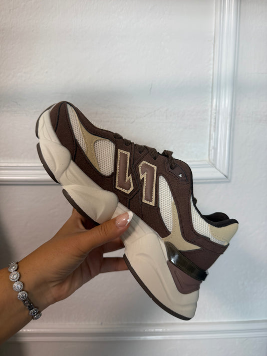 Zapatillas NB marrón