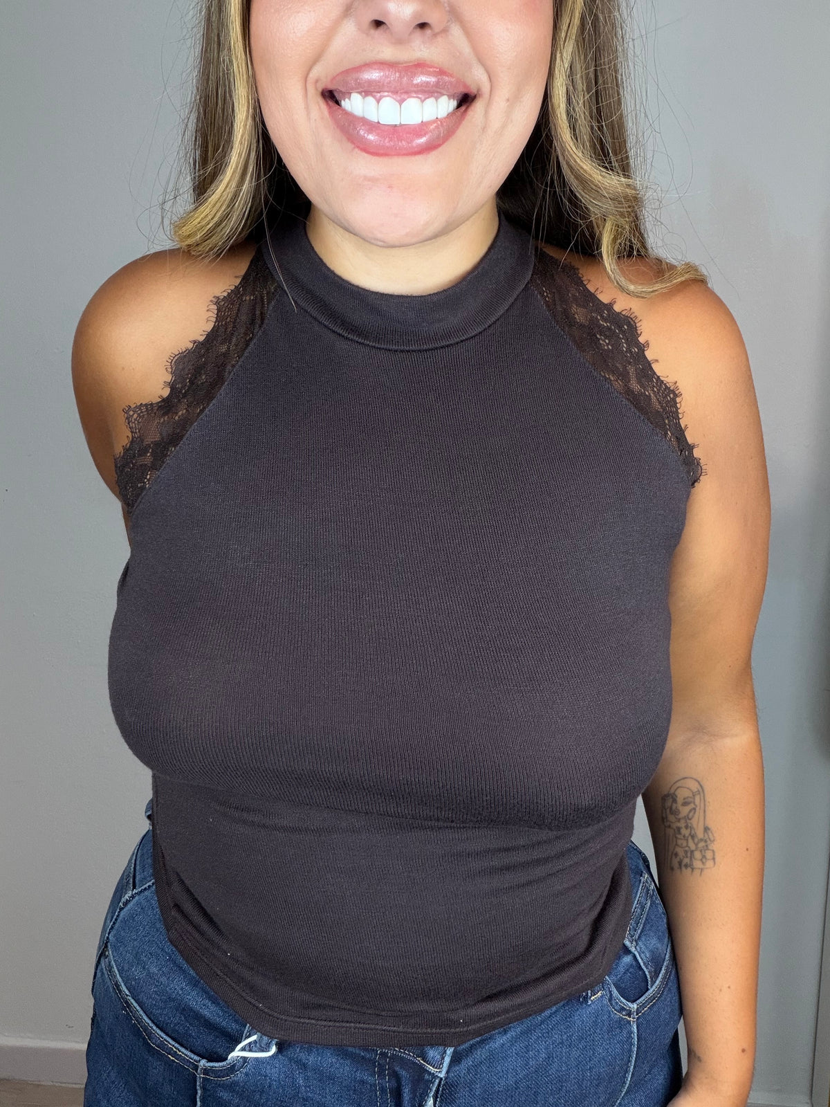 Top basic encaje