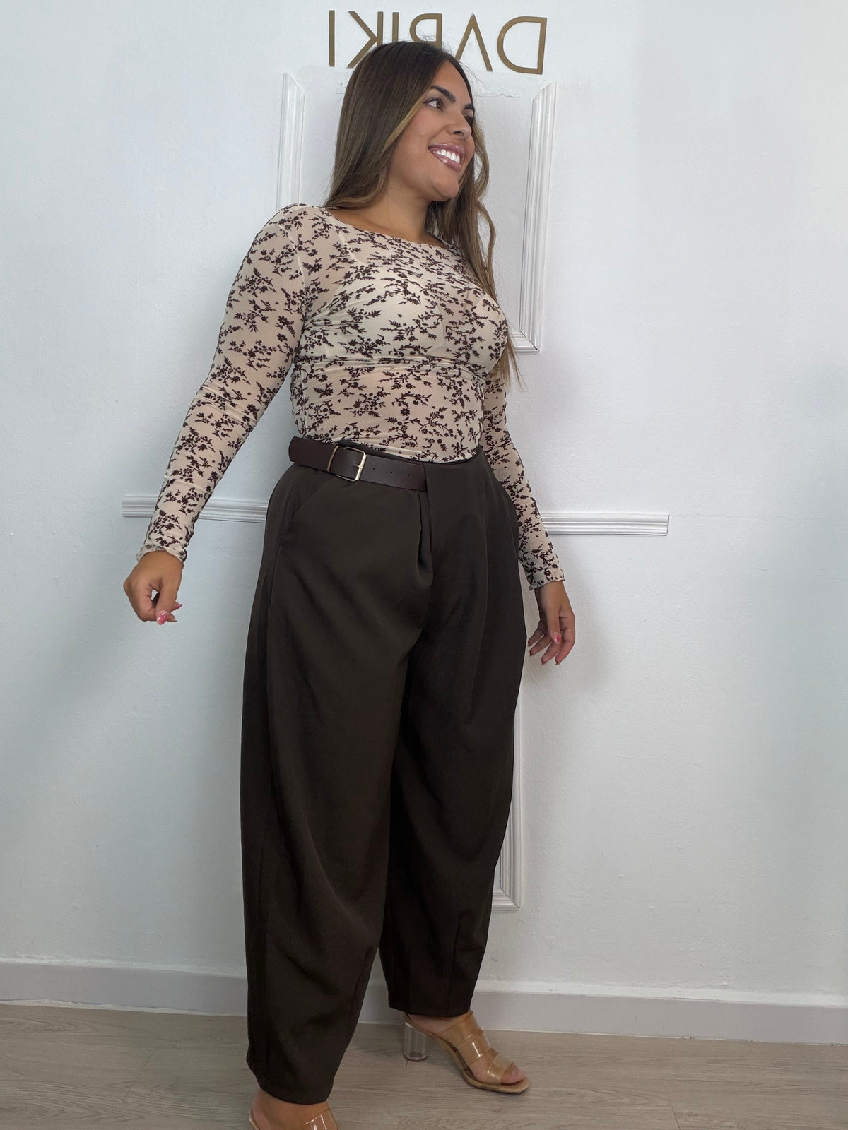 Pantalón con cinturón