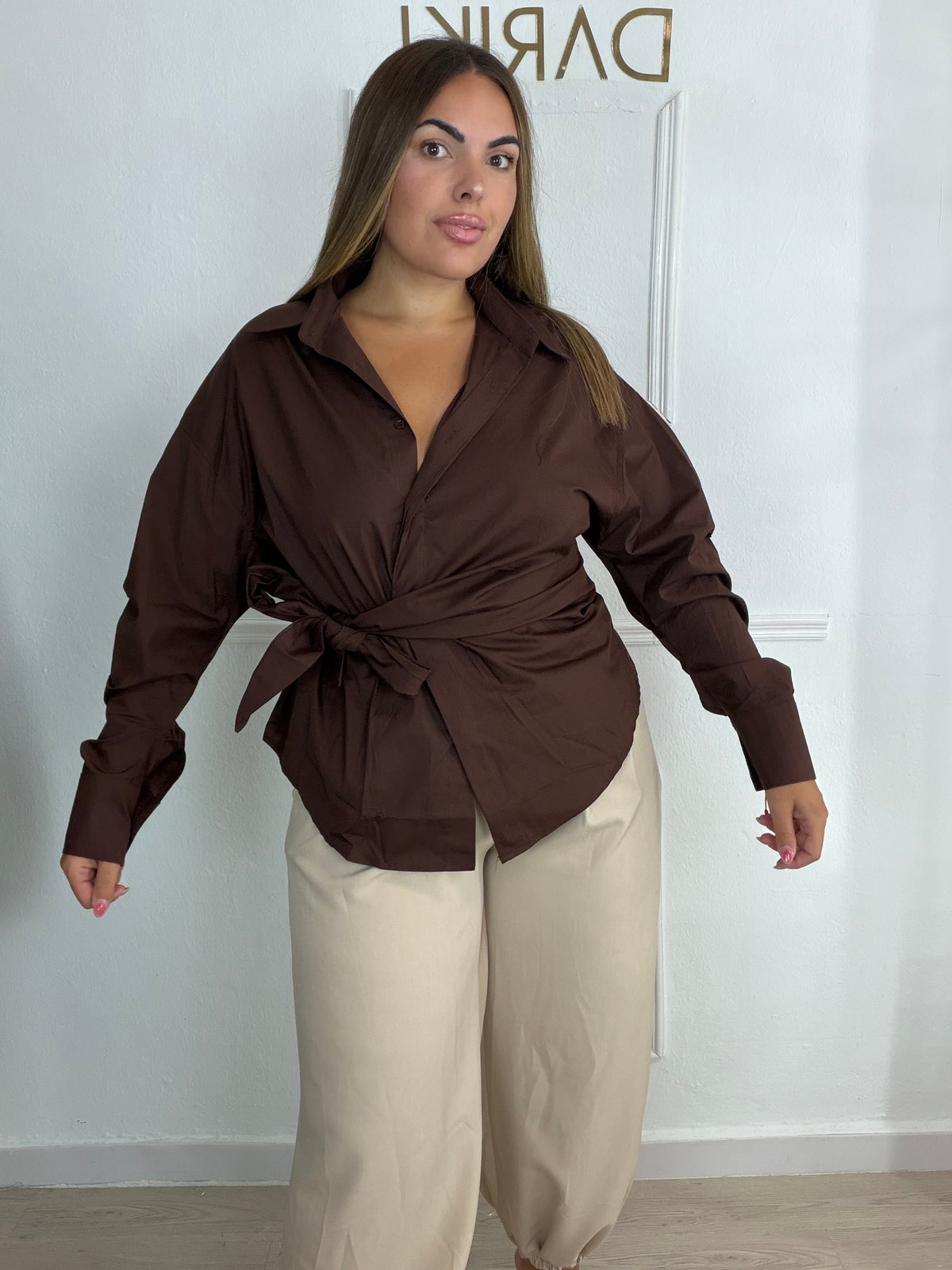 Camisa lazada marrón