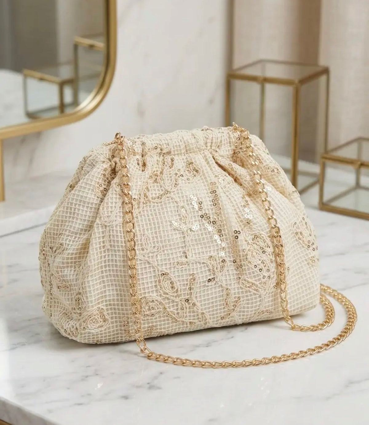 Bolso neila dorado